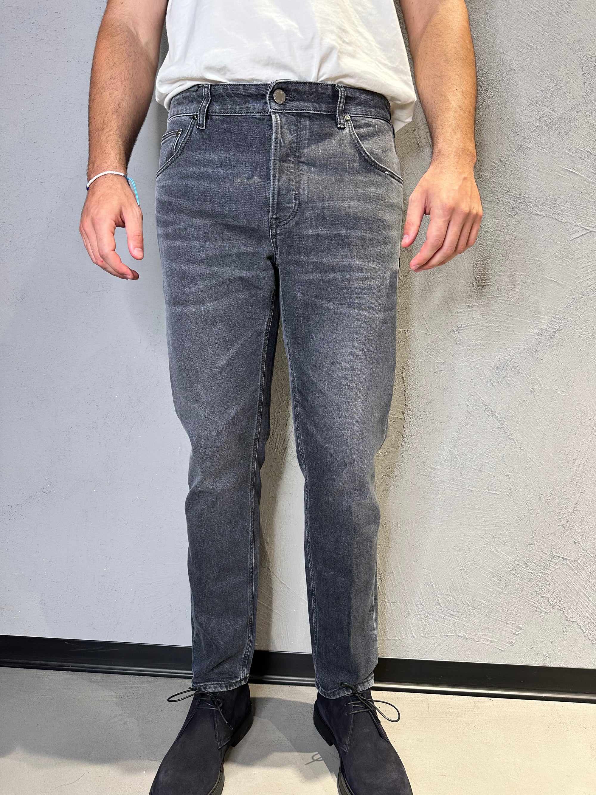Jeans Reggae in black denim stretch. nero