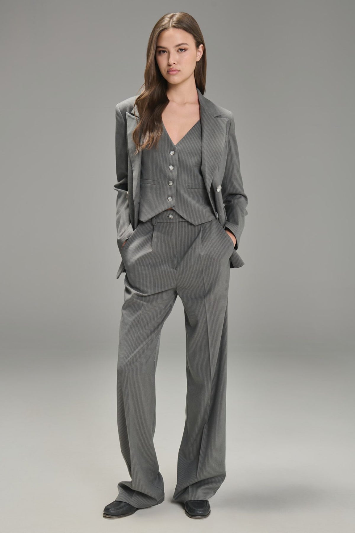 FACE TO FACE Pantalone palazzo grace grigio. COD.190