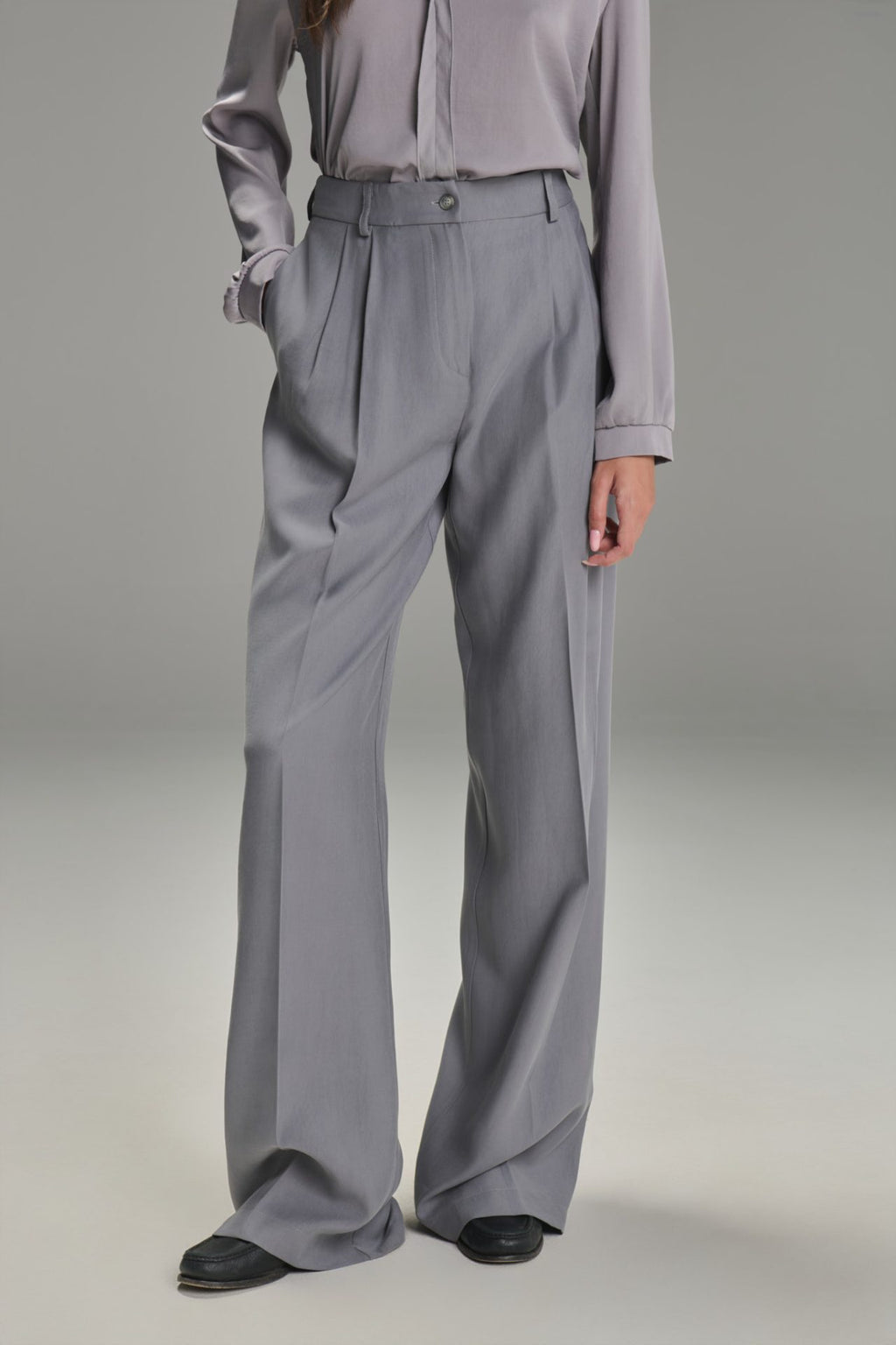 FACE TO FACE Pantalone talia grigio. COD.192