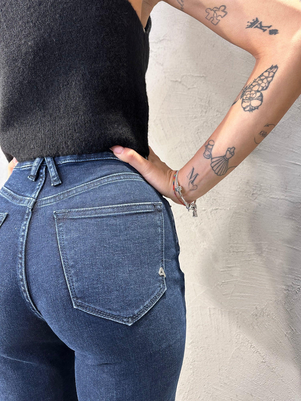 CYCLE. FLAIRE HIGH RISE FLARED ECO ENZYME STORE WASH