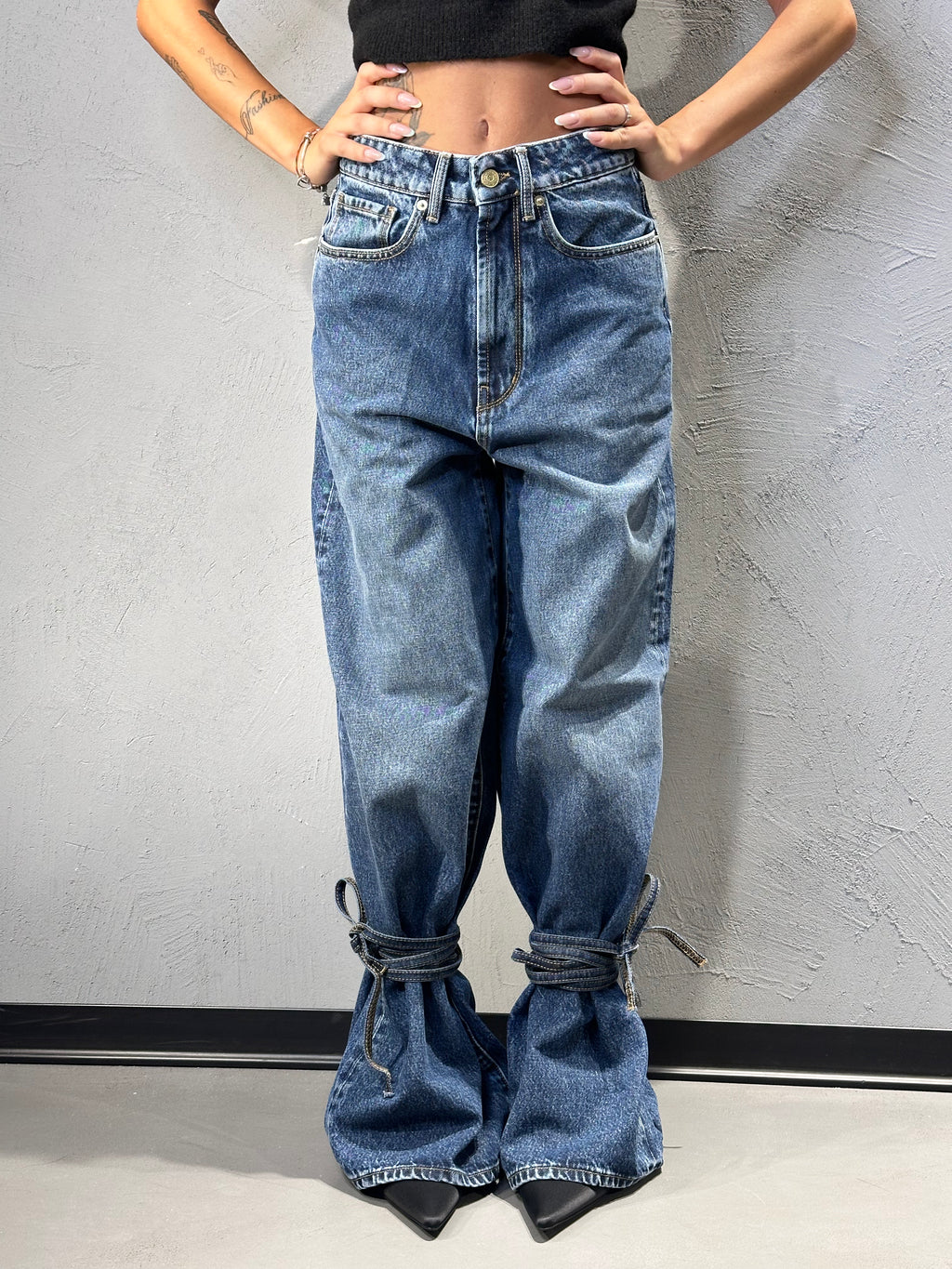 CYCLE. BIG LOW SUPER WIDE LEG LOW WAIST STONE WASH BRUSHED