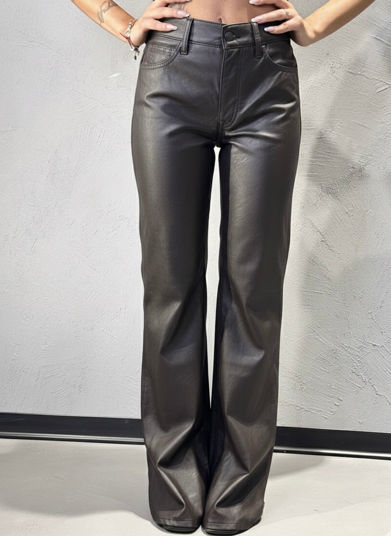 CYCLE. ASIA MID RISE WIDE LEG FLARED ECO LEATHER RINSE