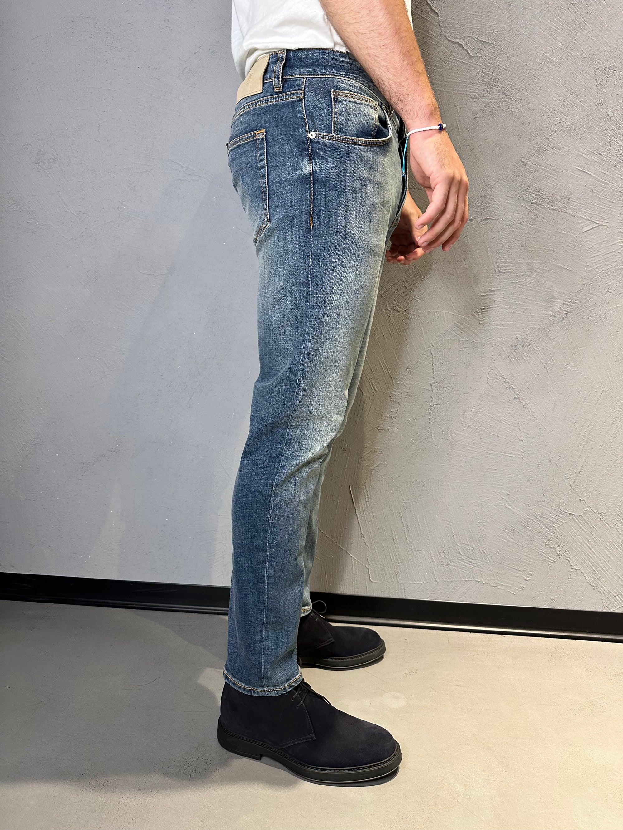 PT TORINO. Jeans in denim stretch. Blu
