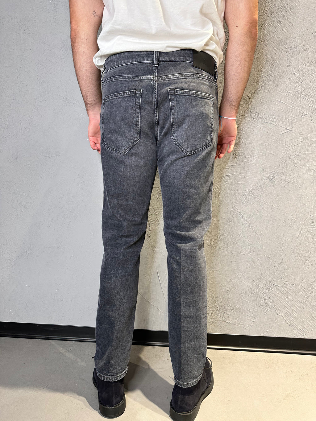 Jeans Reggae in black denim stretch. nero