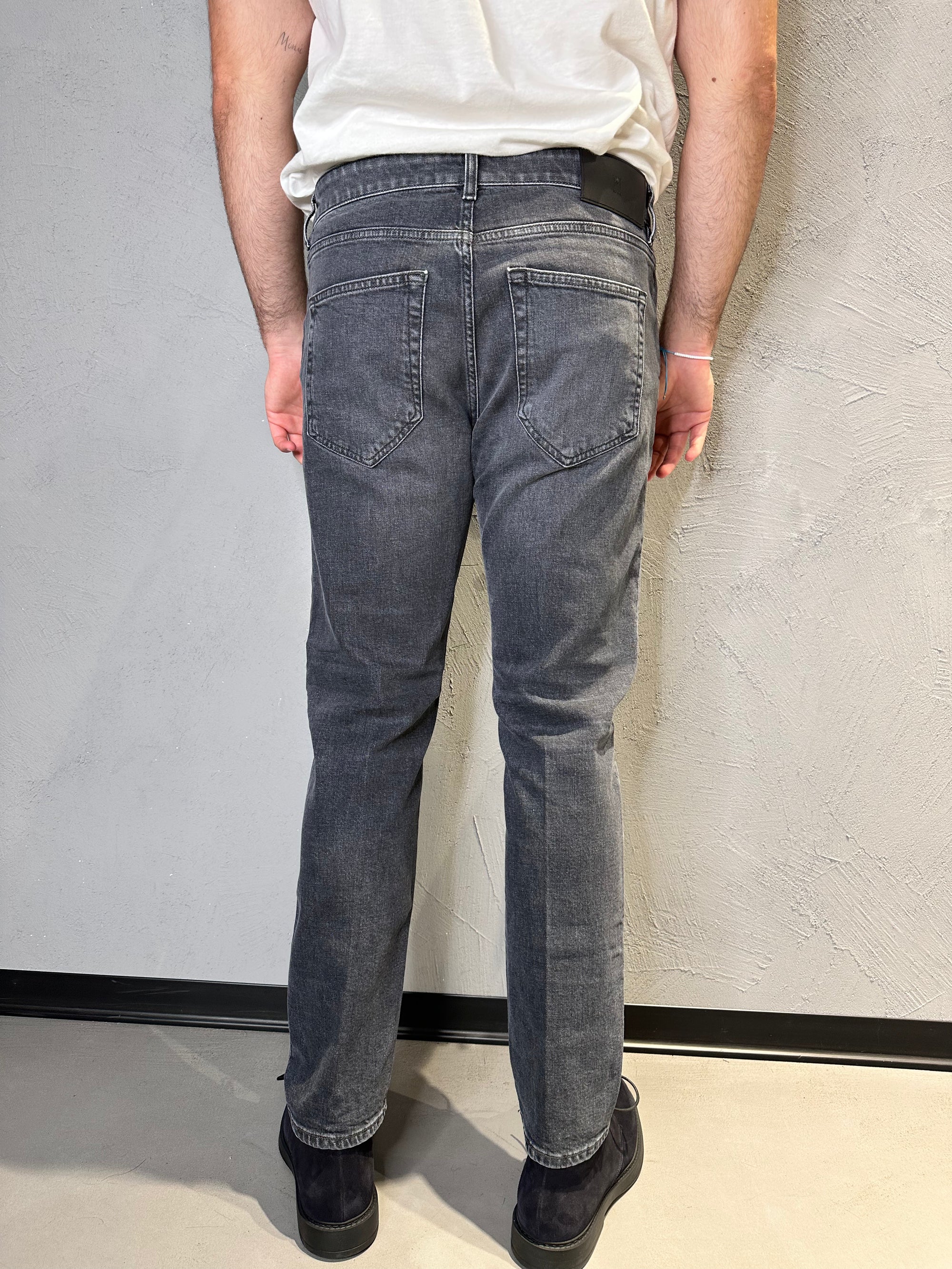 Jeans Reggae in black denim stretch. nero