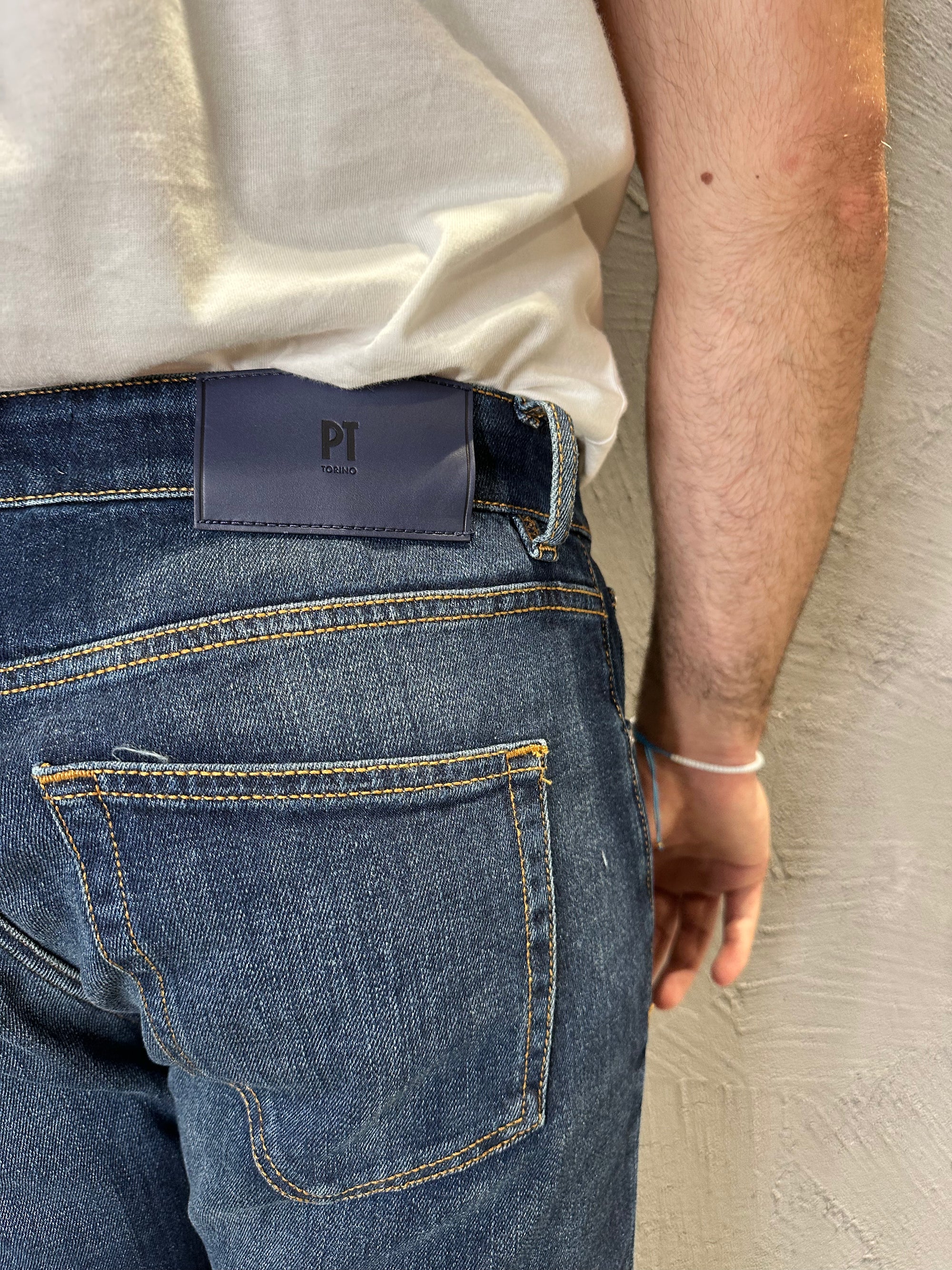 PT TORINO. Jeans Relax in denim loose. blu
