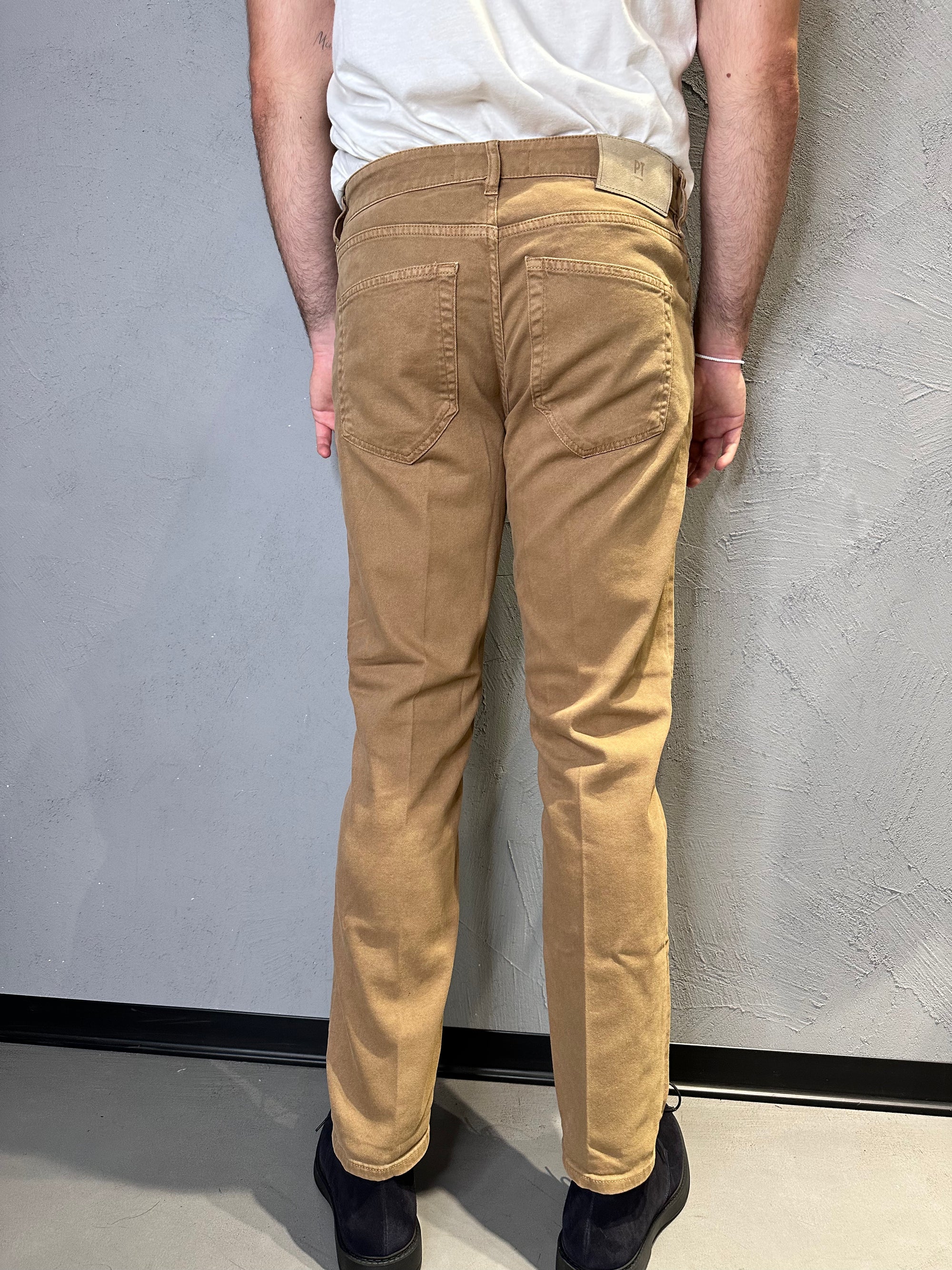 PT TORINO. Jeans Relax beige