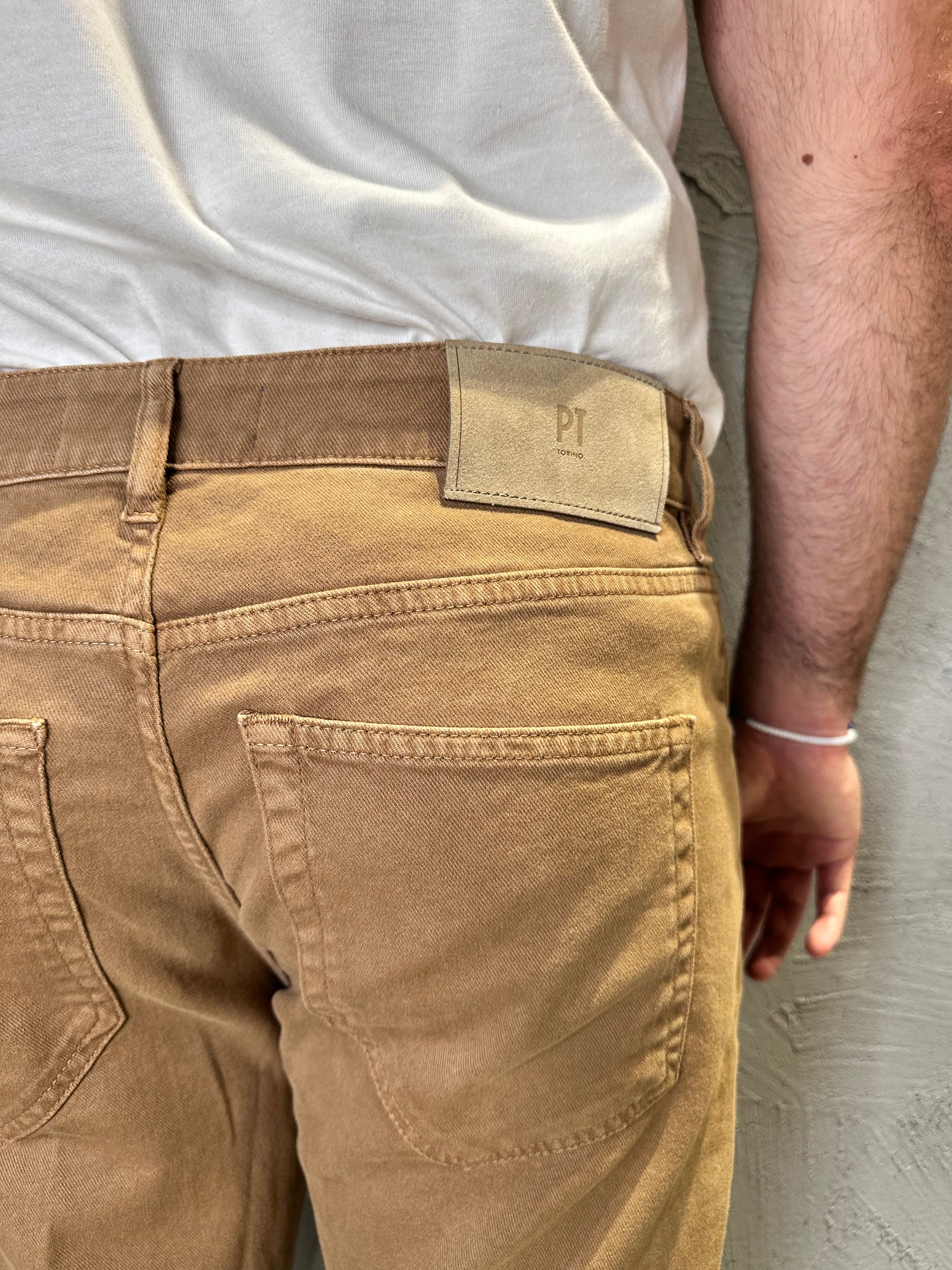 PT TORINO. Jeans Relax beige