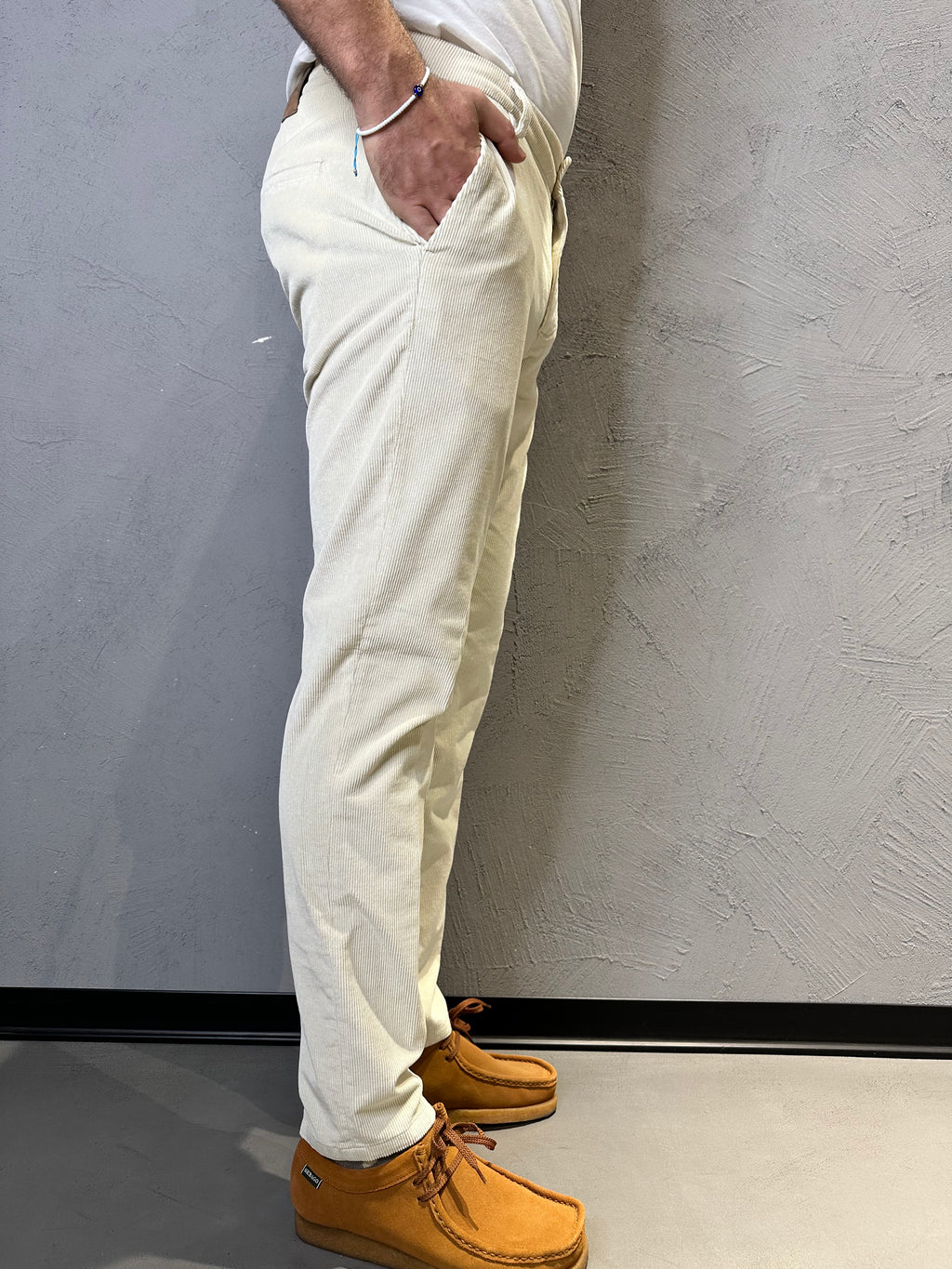 TELERIA ZED. PLATINO  pantalone in velluto a coste panna. COD. 267