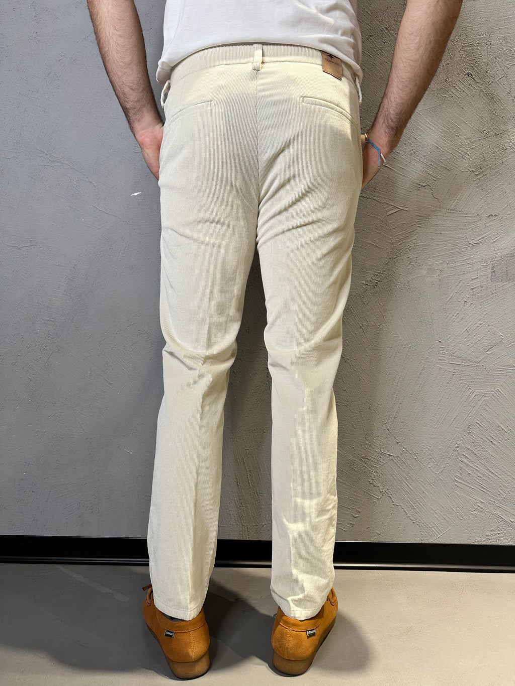 TELERIA ZED. PLATINO  pantalone in velluto a coste panna. COD. 267