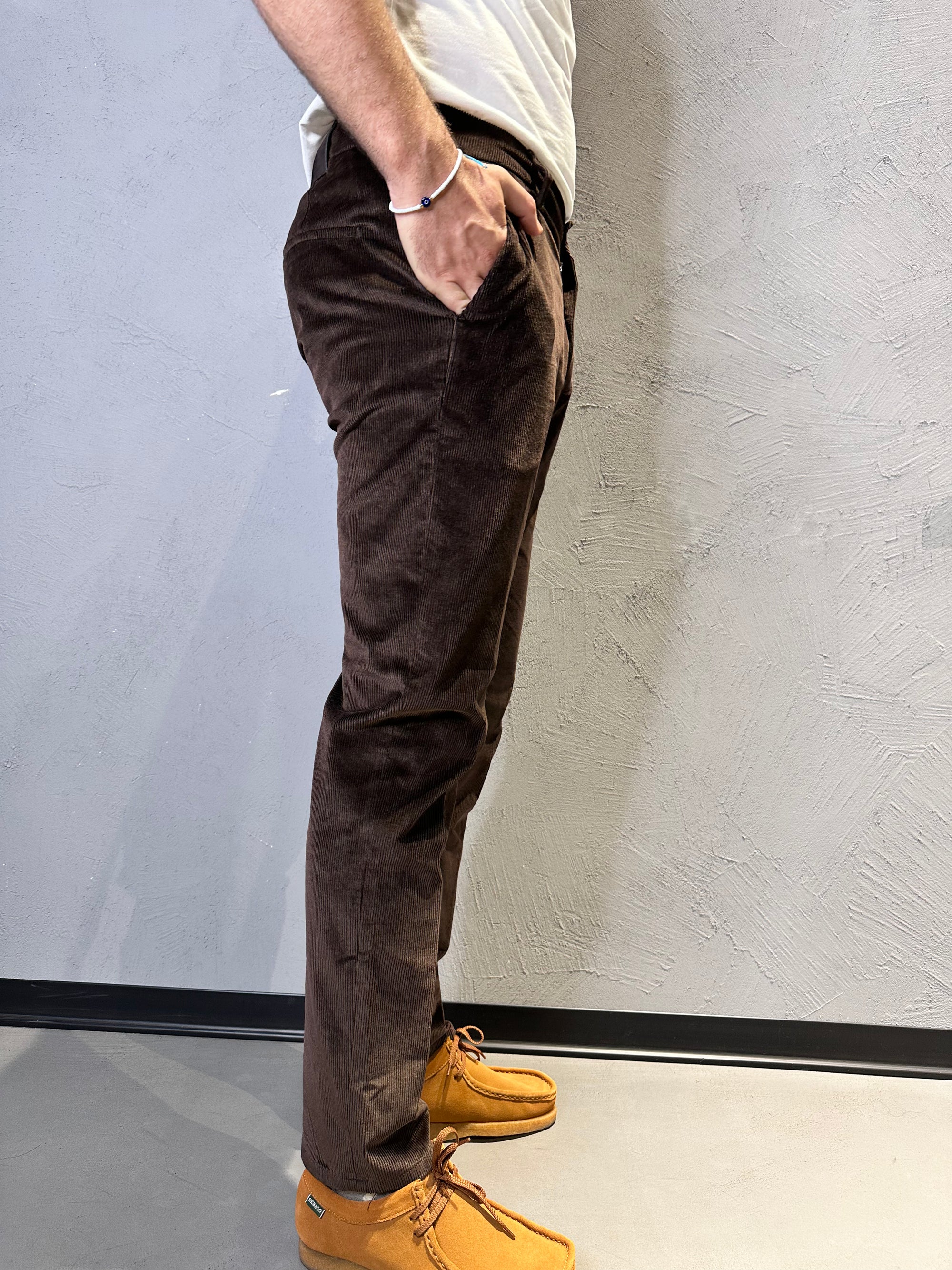 TELERIA ZED. PLATINO  pantalone in velluto a marrone. COD. 266