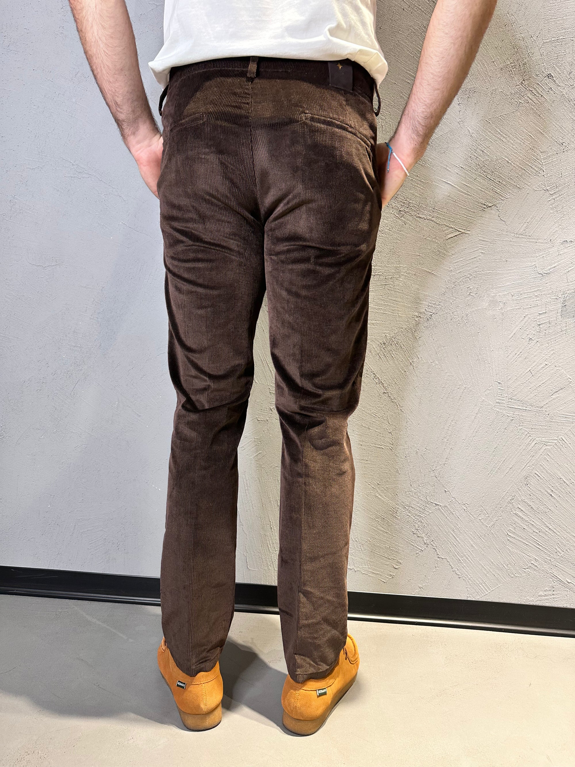 TELERIA ZED. PLATINO  pantalone in velluto a marrone. COD. 266