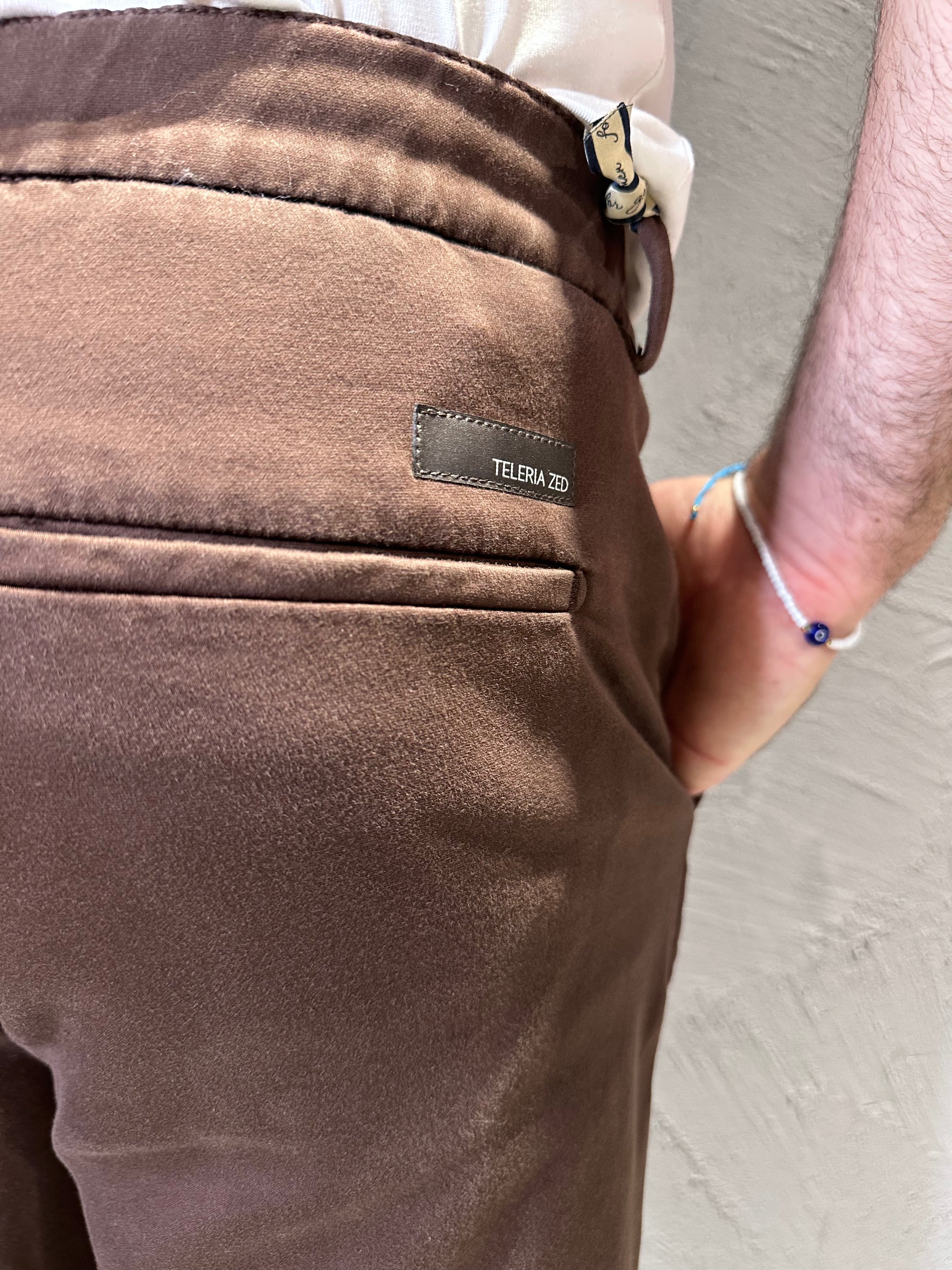 TELERIA ZED. Pantalone Casual Slim Fit Tinta Unita Marrone. COD. 259