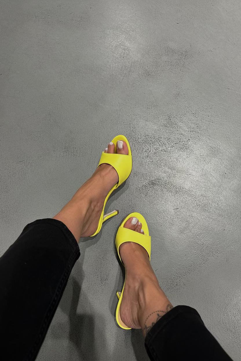 GISEL MOIRE sandalo giallo cod 3068