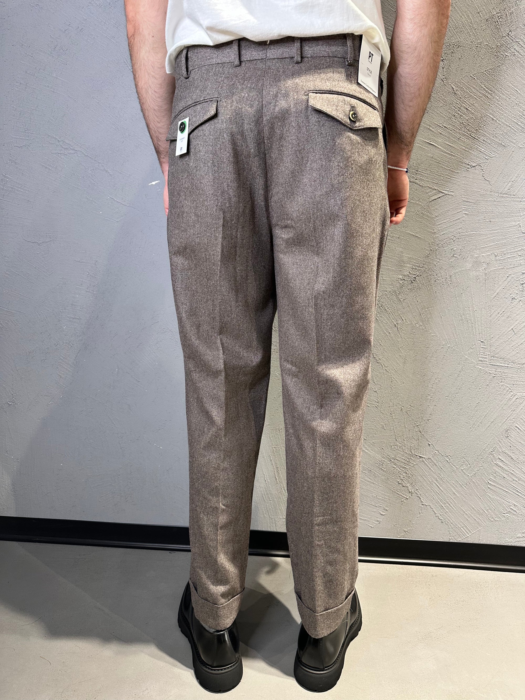 PT torino Pantalone sartoriale grigio. COD. 242