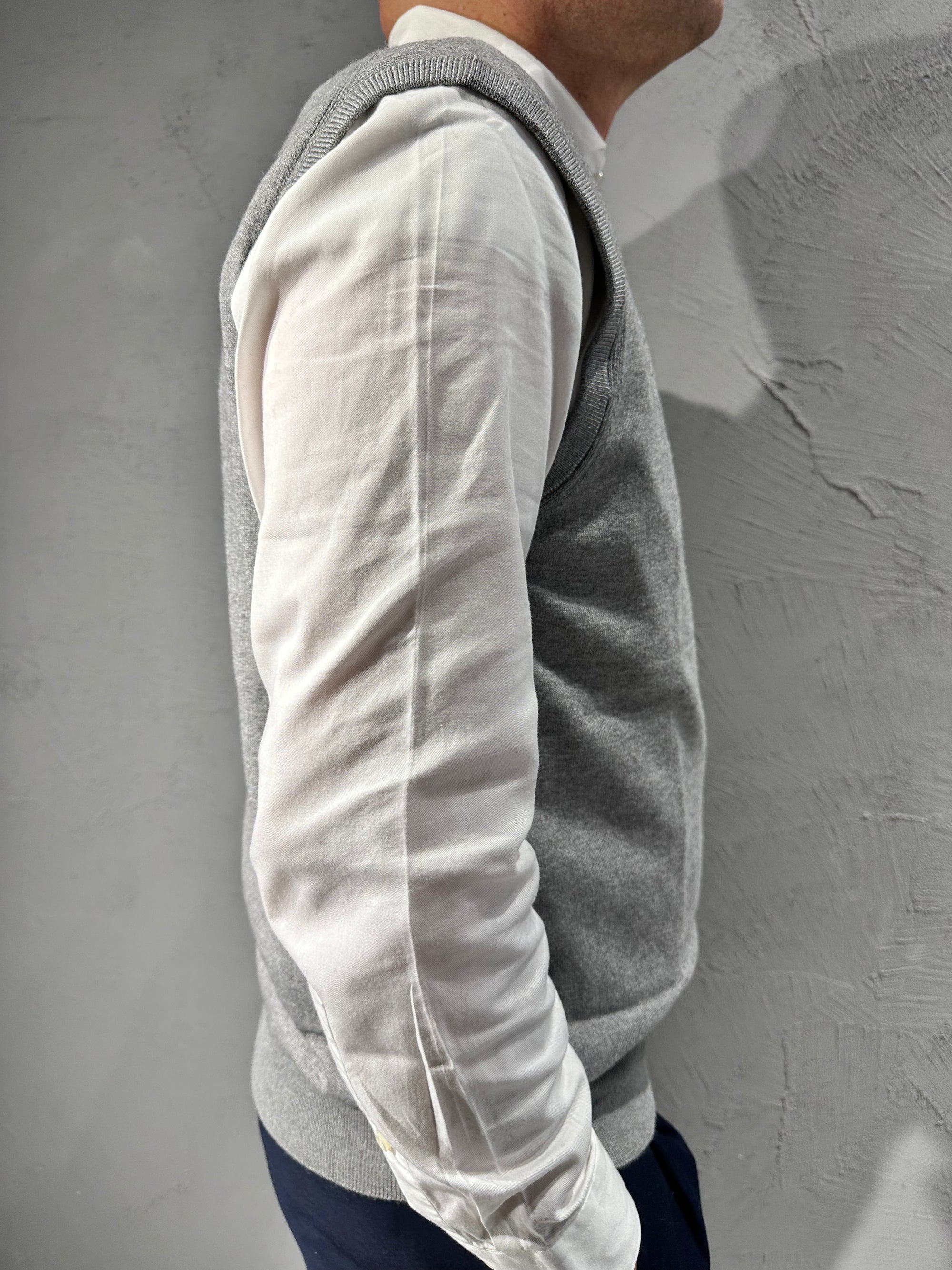 DIKTAT. Gilet chiuso viscoso. COD.278