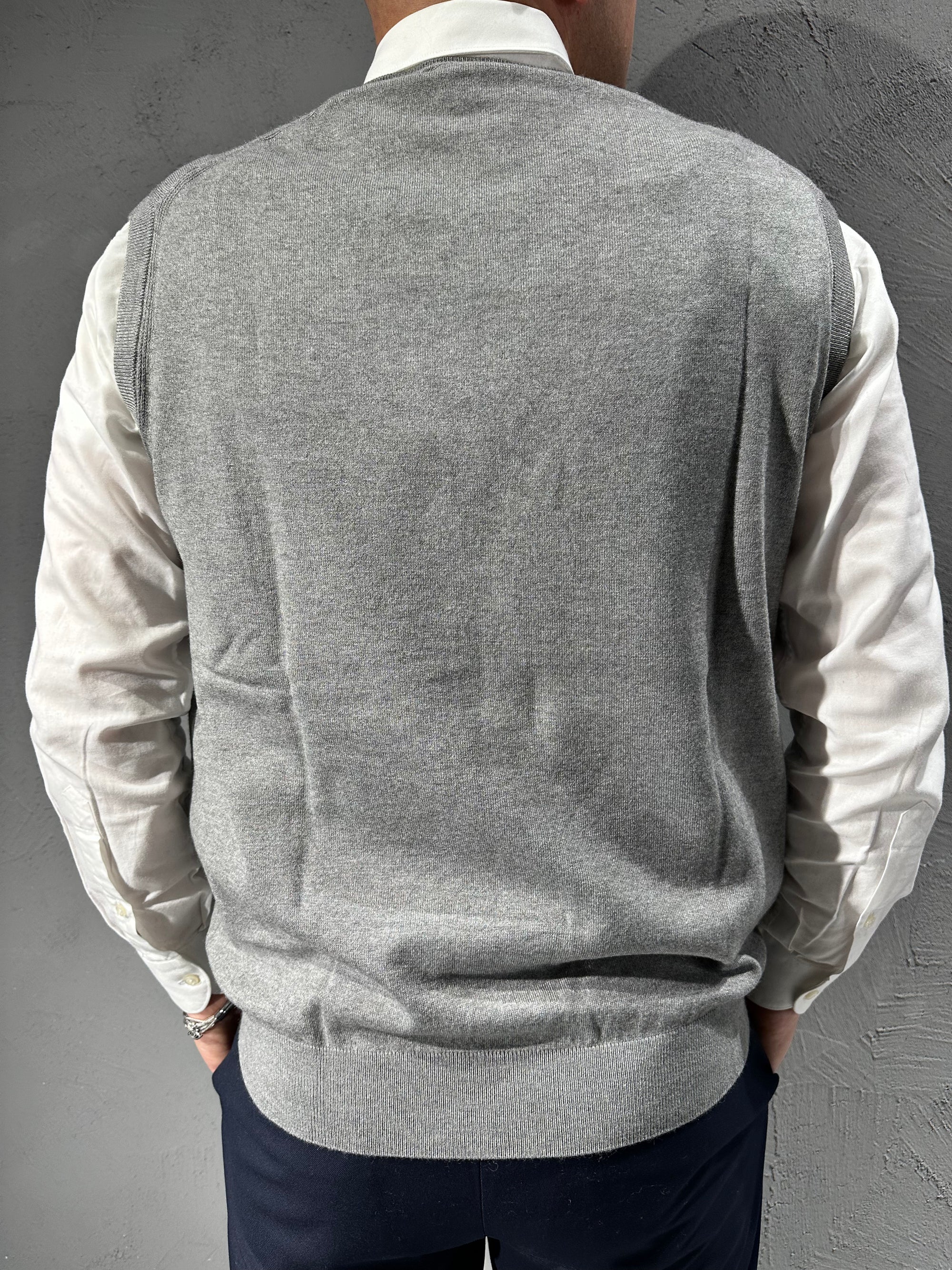 DIKTAT. Gilet chiuso viscoso. COD.278