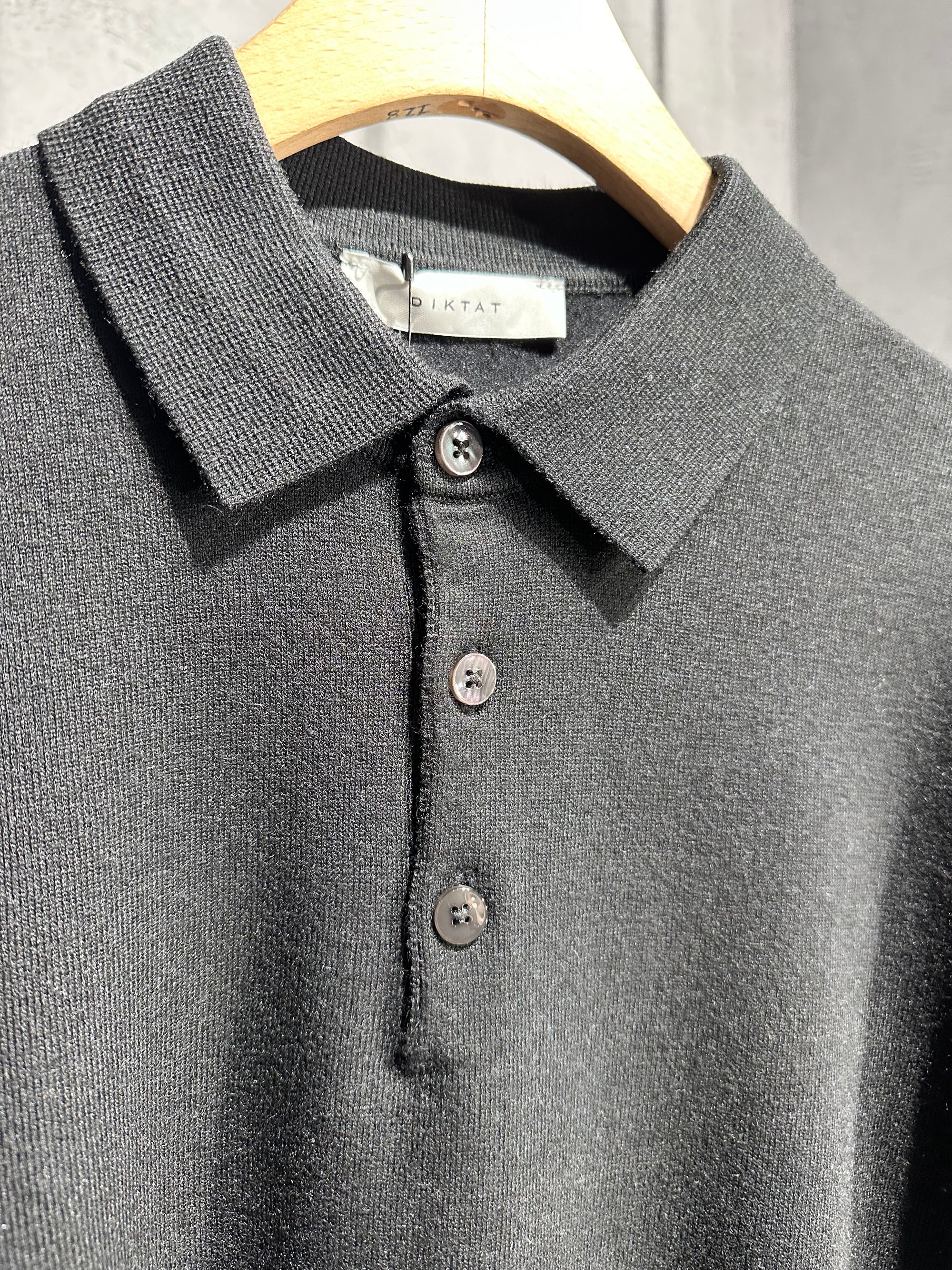 DIKTAT. Polo manica Lunga viscosa cashmere. COD.274