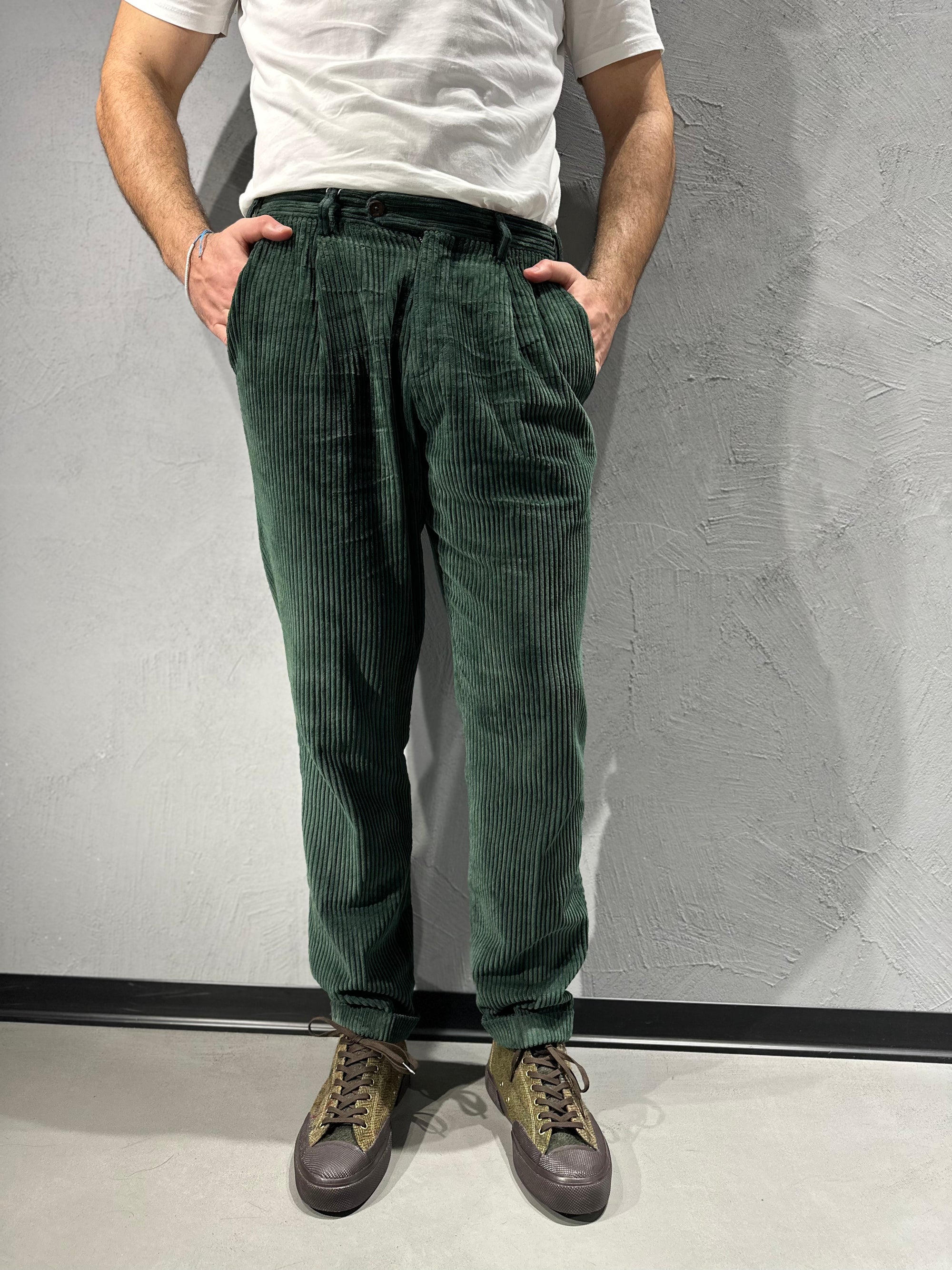 DEVORE. Pantaloni Devore Incipit Velluto DVR45. COD.289