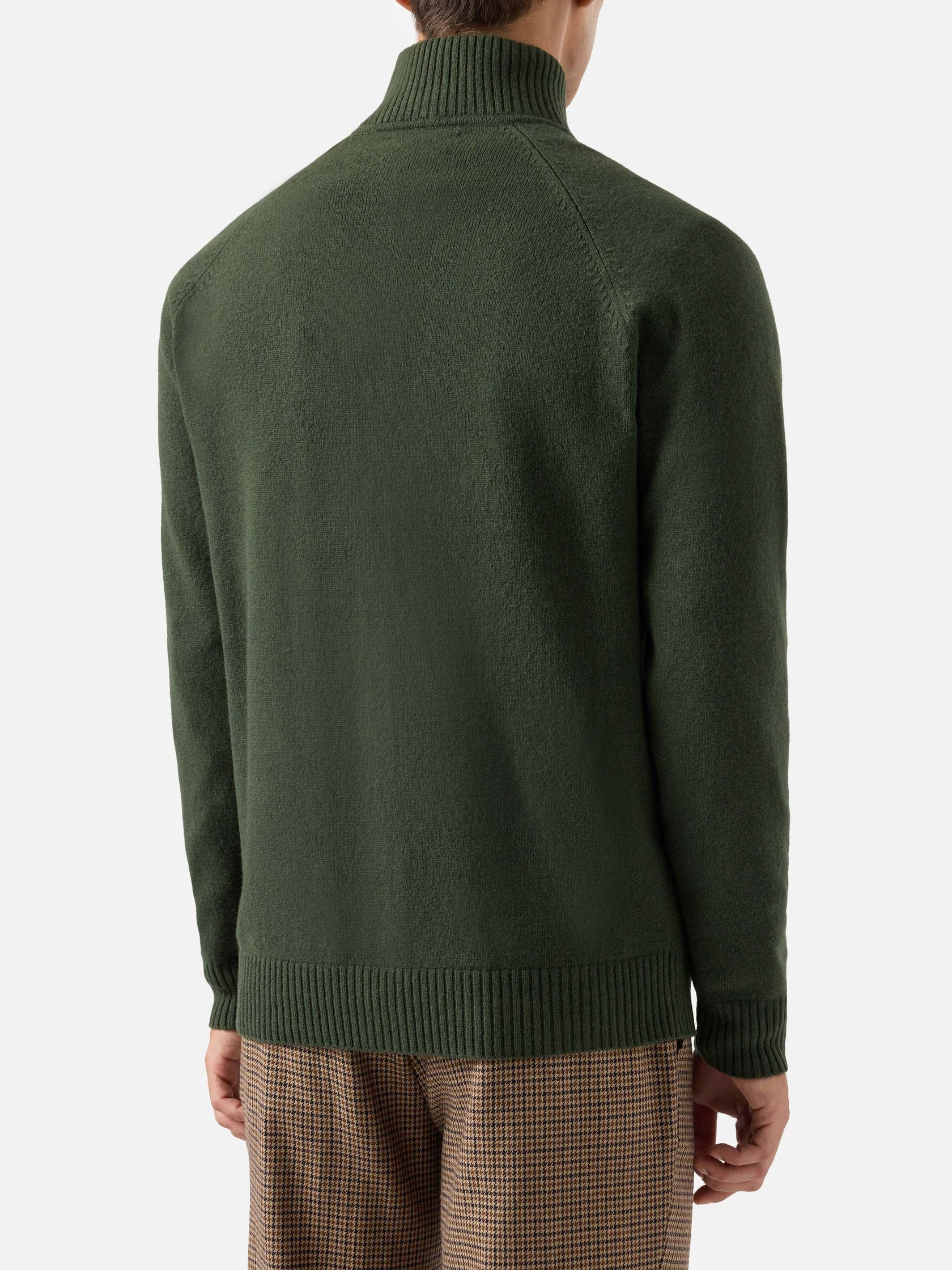 SAINT BARTH. Cardigan Galway in lana Verde militare. COD. 214