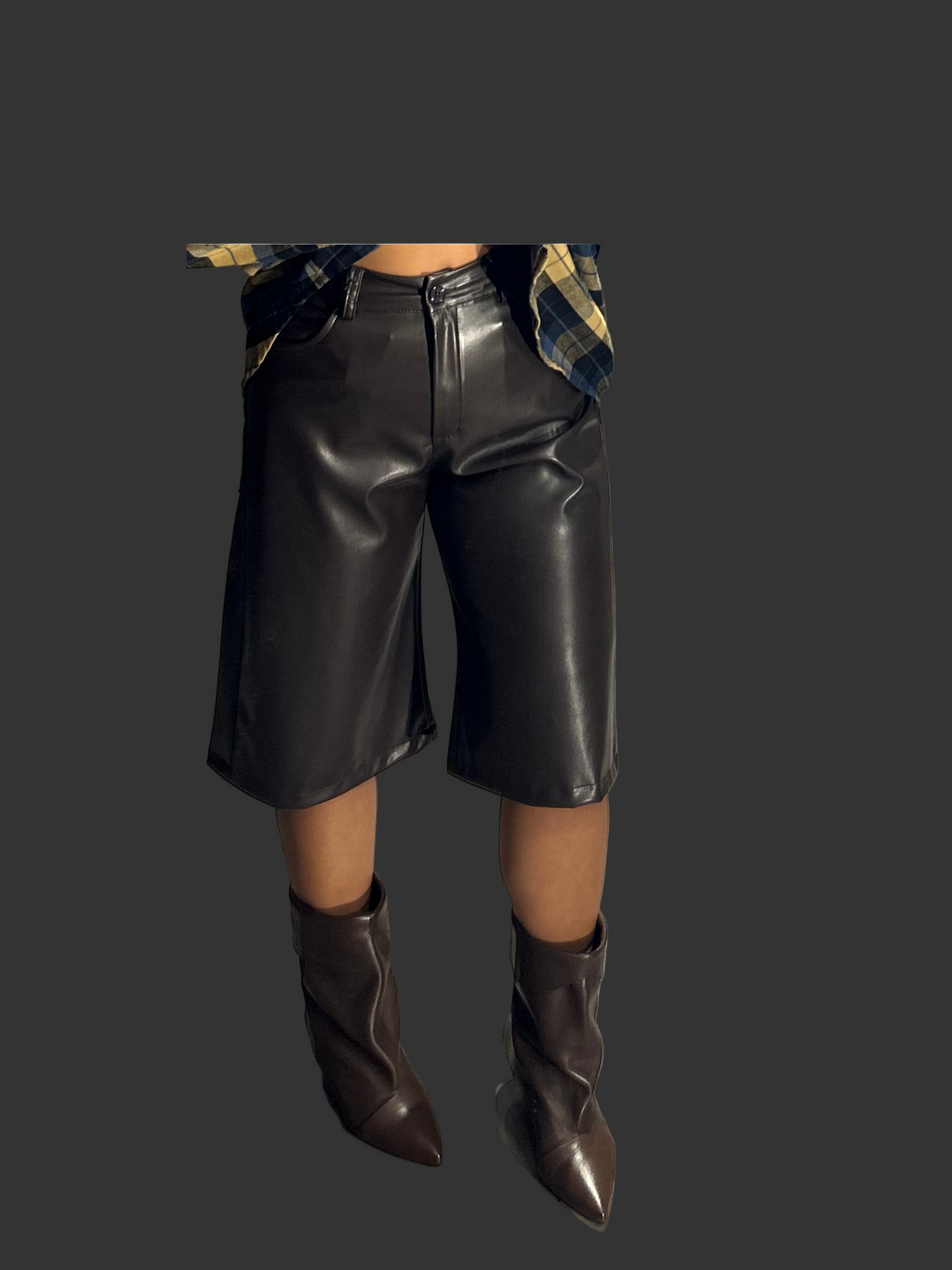 TENSIONE IN bermuda ecopelle cod.800