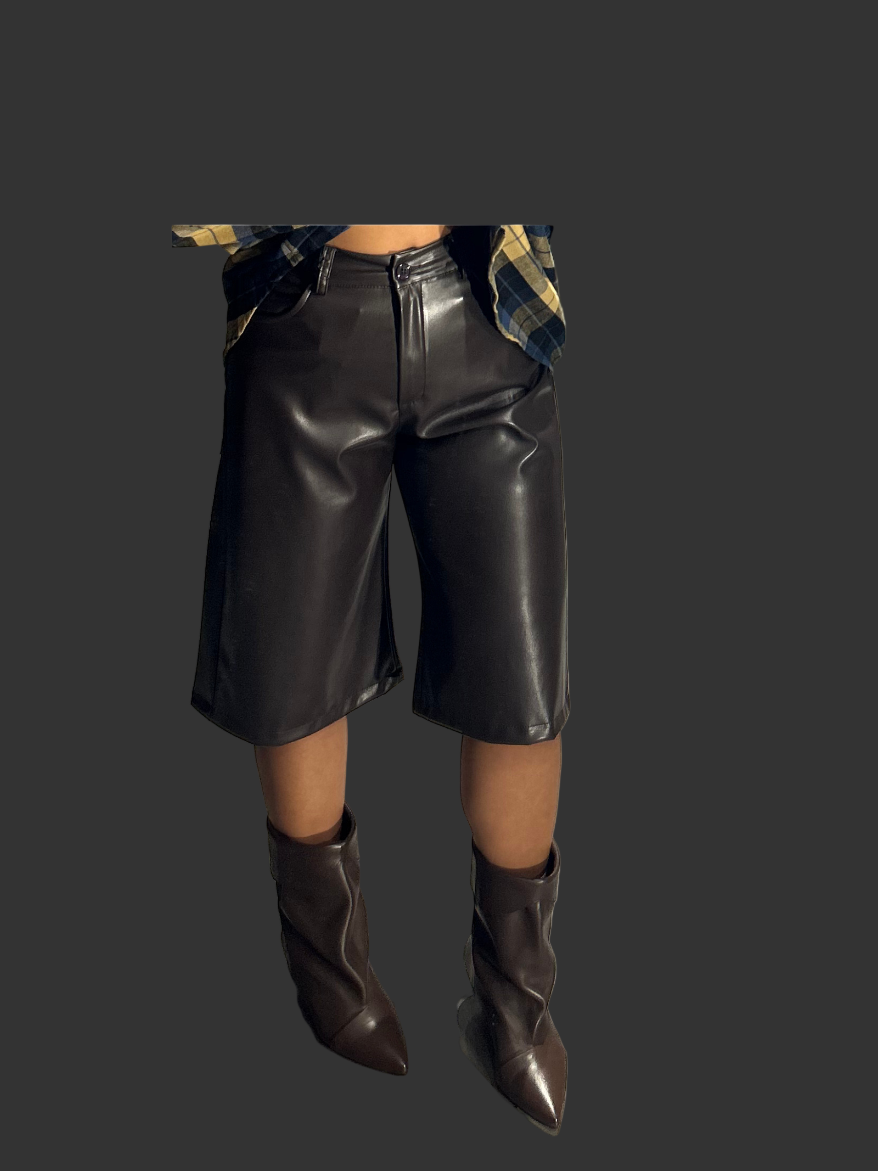 TENSIONE IN bermuda ecopelle cod.800