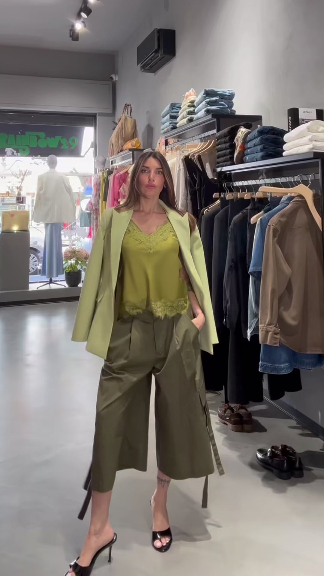 TENSIONE IN Bermuda verde militare cotone cod 2045