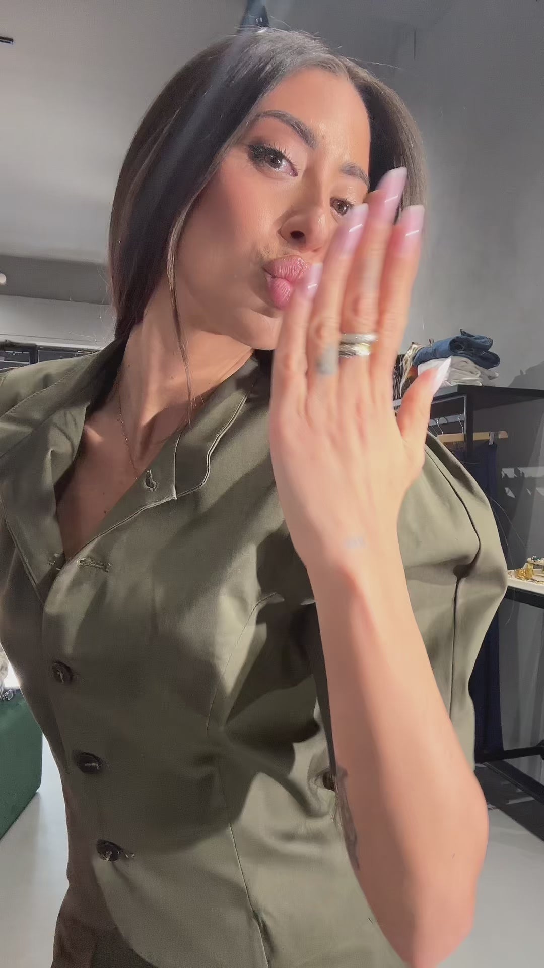 TENSIONE IN Coordinato verde militare COD.1192